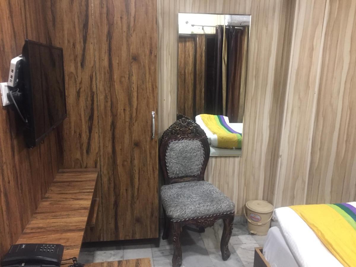 Fabhotel Dm Residency Amritsar Bagian luar foto
