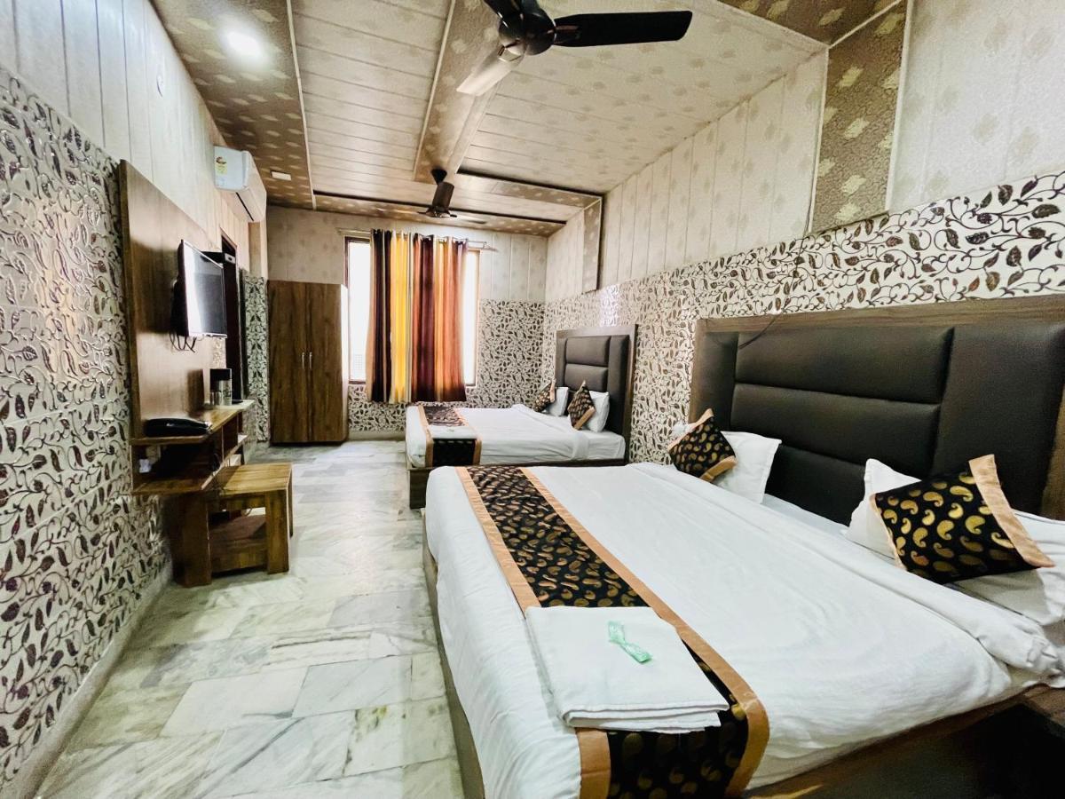 Fabhotel Dm Residency Amritsar Bagian luar foto
