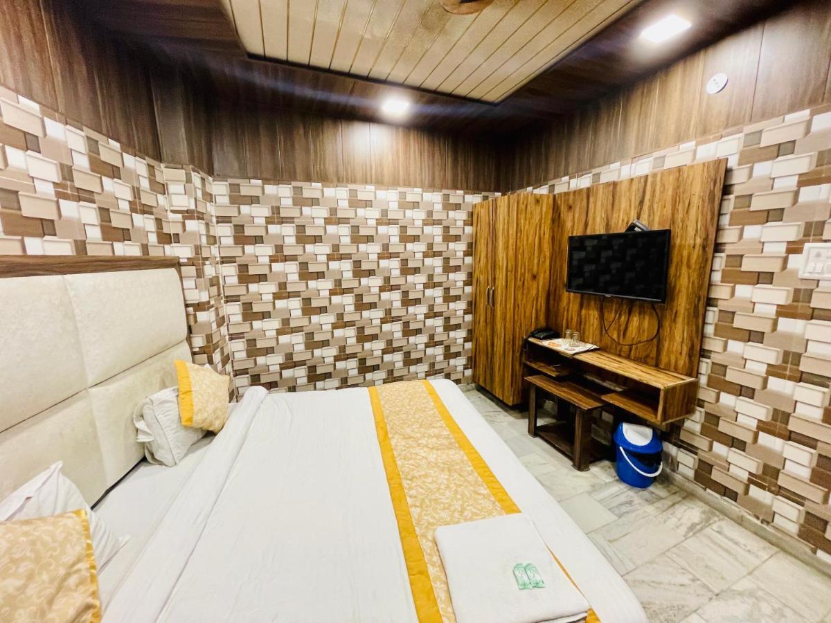 Fabhotel Dm Residency Amritsar Bagian luar foto