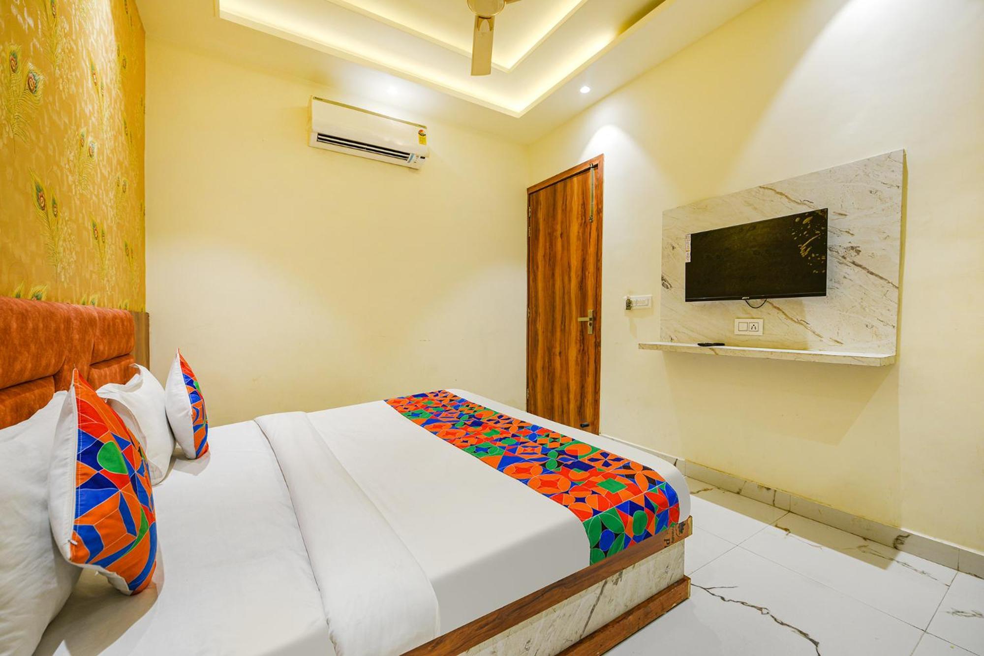 Fabhotel Dm Residency Amritsar Bagian luar foto