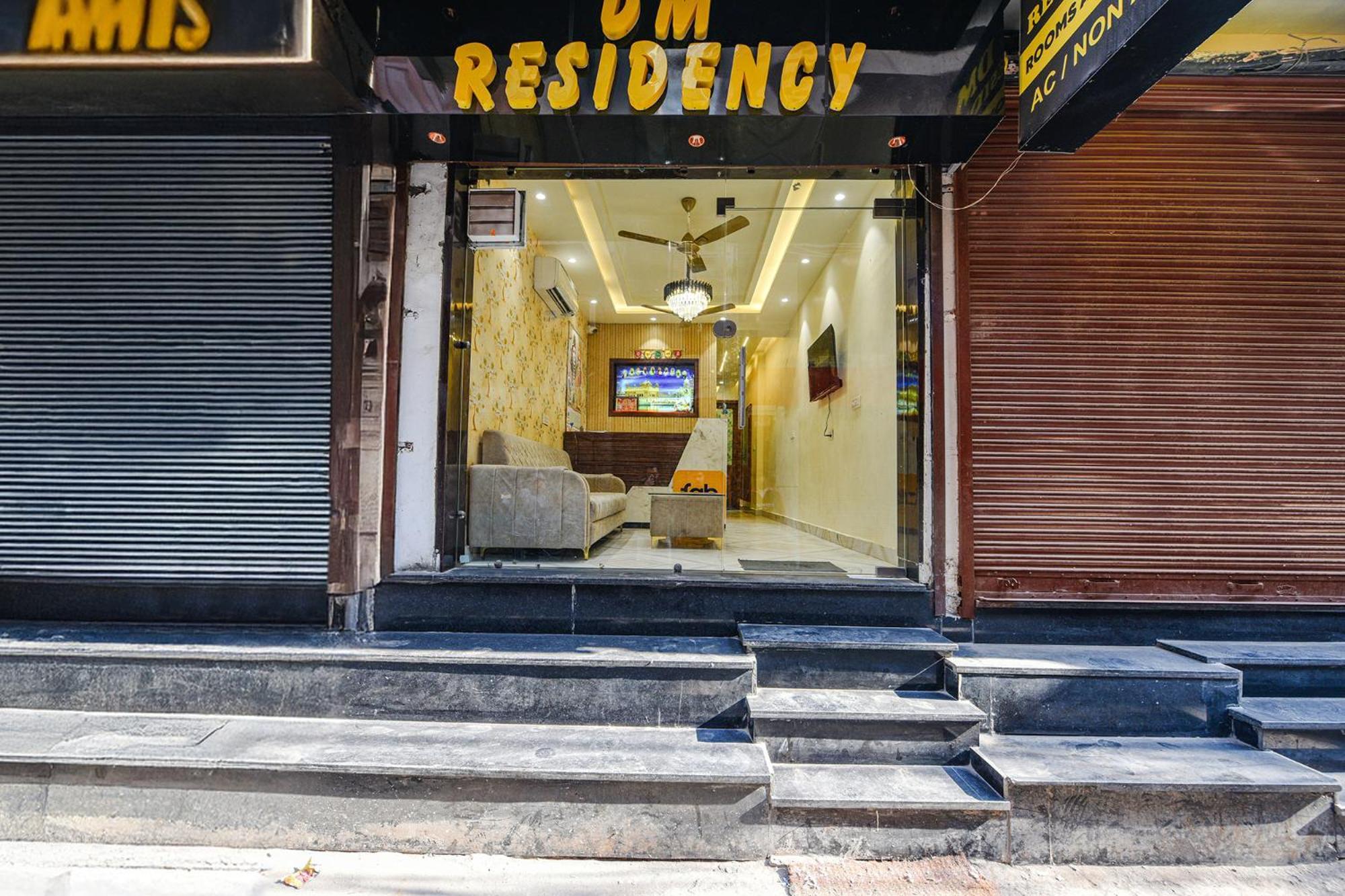 Fabhotel Dm Residency Amritsar Bagian luar foto