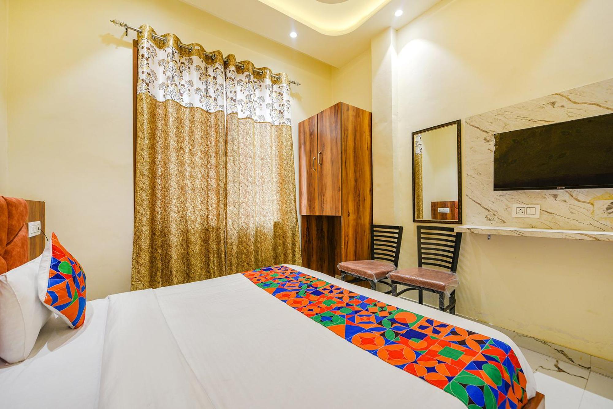 Fabhotel Dm Residency Amritsar Bagian luar foto