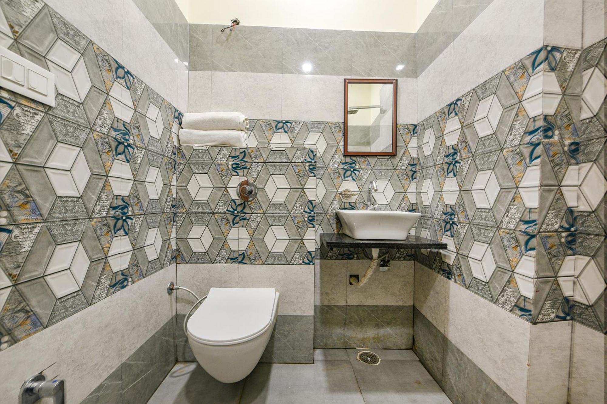 Fabhotel Dm Residency Amritsar Bagian luar foto